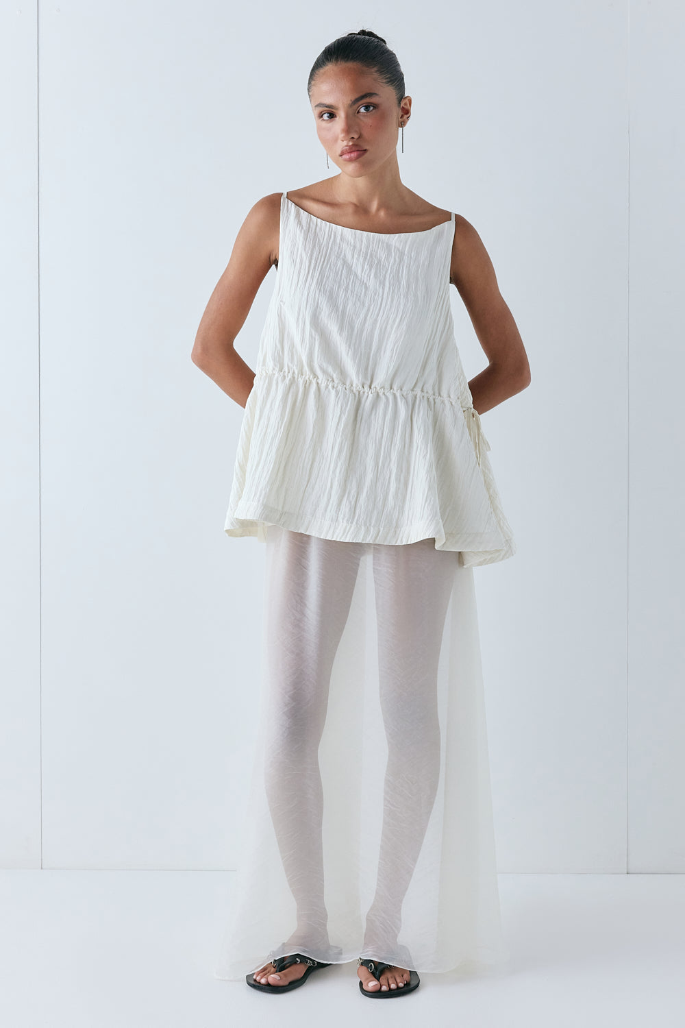 Indi Top Crinkle Cream | VRG GRL online