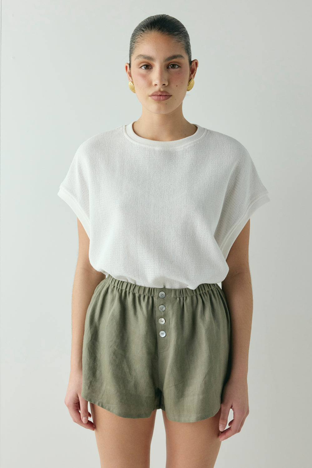 Eira Linen Shorts Khaki | VRG GRL for sale