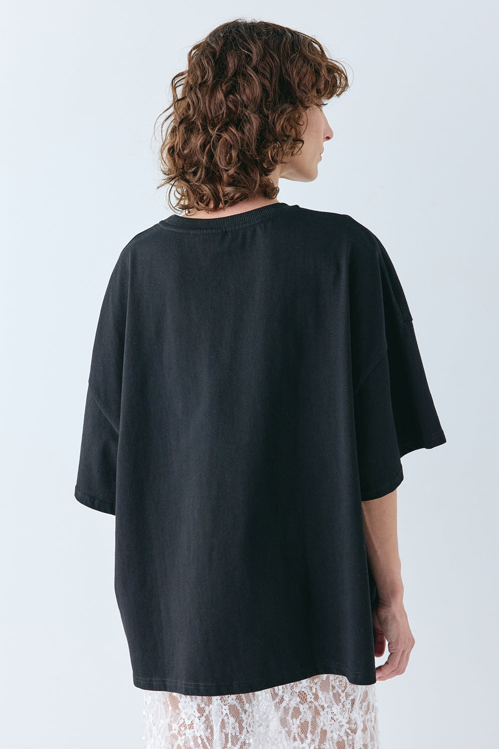Willow Tee Black | VRG GRL online