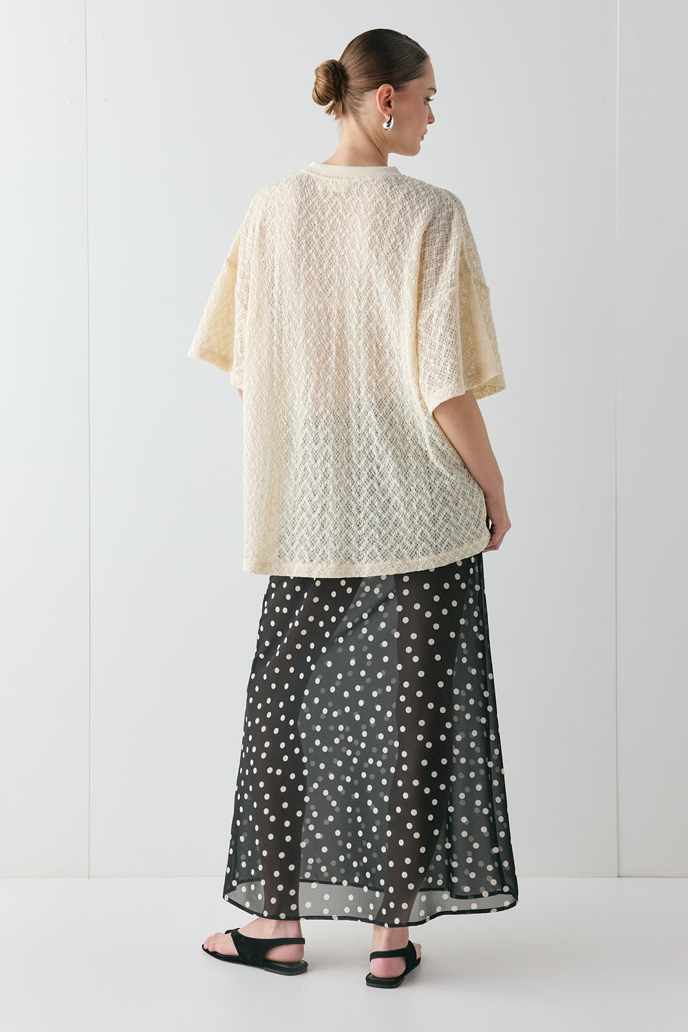 Willow Lace Tee Cream | VRG GRL online