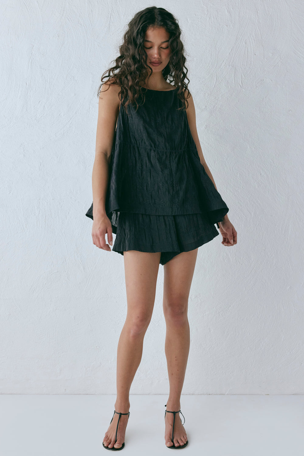 Indi Top Crinkle Black | VRG GRL near me