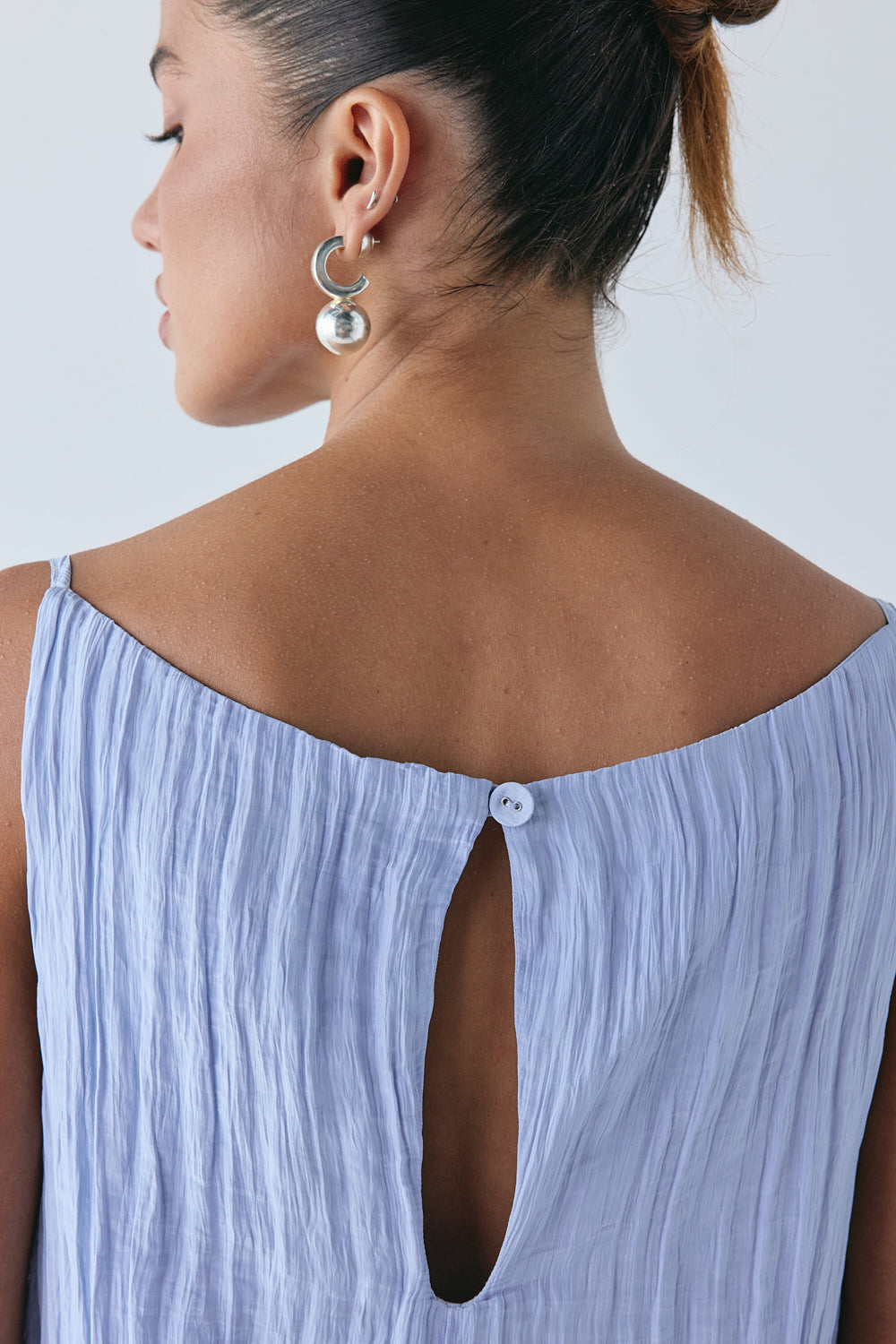 Indi Top Crinkle Blue | VRG GRL on sale