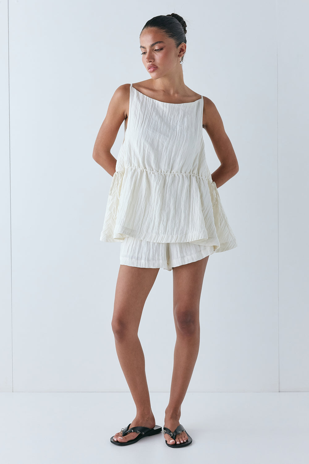 Indi Top Crinkle Cream | VRG GRL online