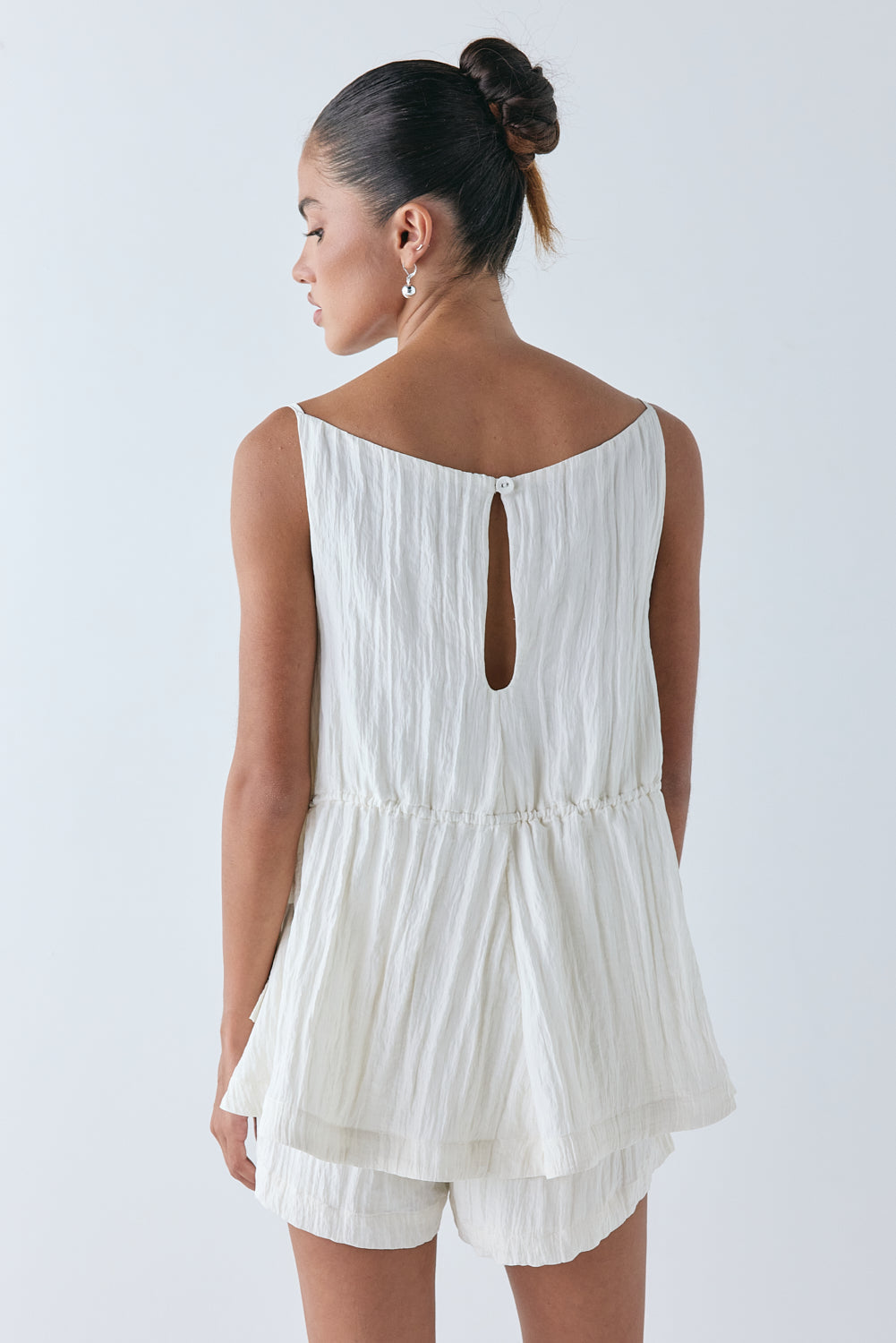 Indi Top Crinkle Cream | VRG GRL online