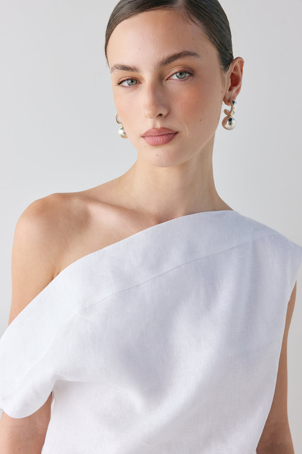 Eilish Linen Top White | VRG GRL US