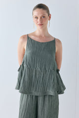Indi Top Crinkle Khaki | VRG GRL online