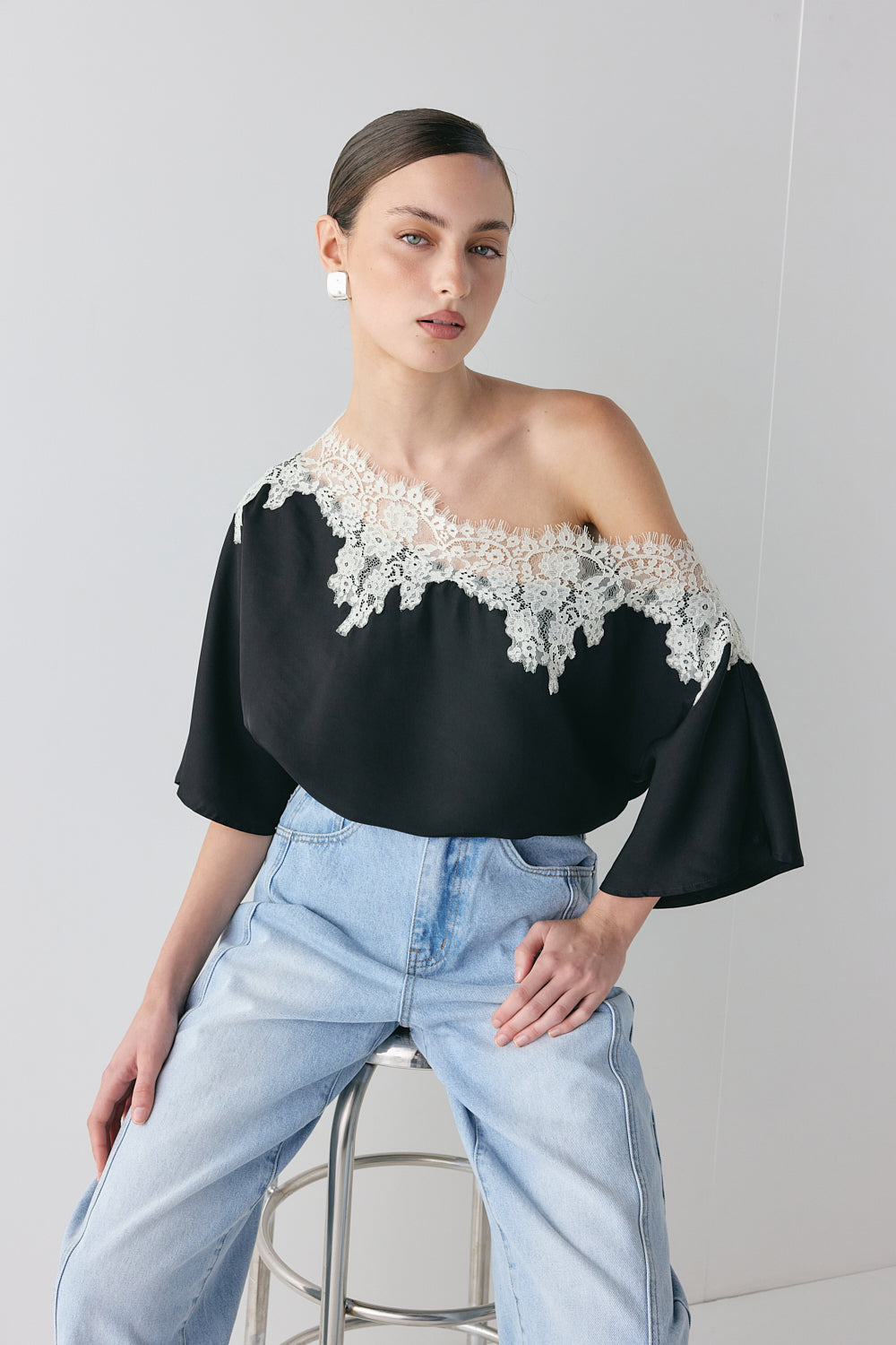 Miette Lace Top Black | VRG GRL US