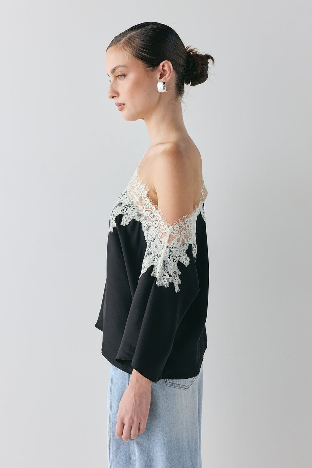 Miette Lace Top Black | VRG GRL US