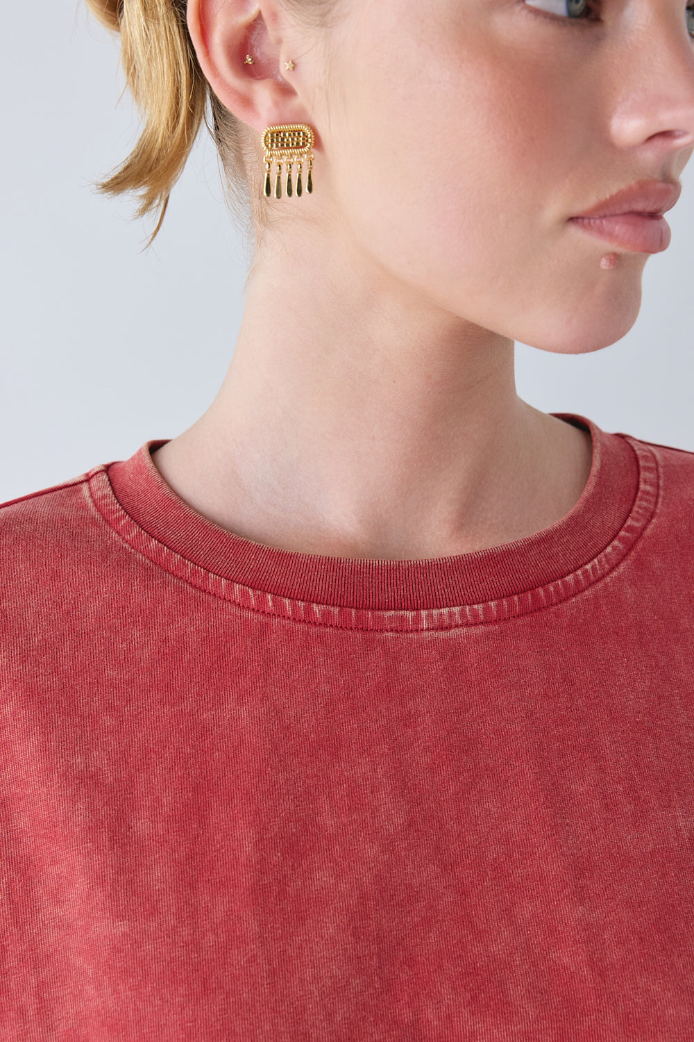 Willow Tee Chalk Red | VRG GRL discount