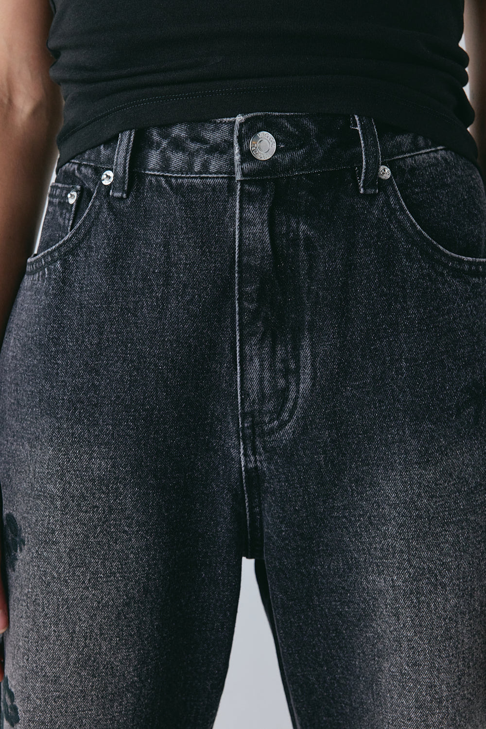 Lenah High Rise Embroidered Denim Jeans Black | VRG GRL discount
