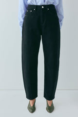 Lex Mid Rise Barrel Denim Jeans Black | VRG GRL online