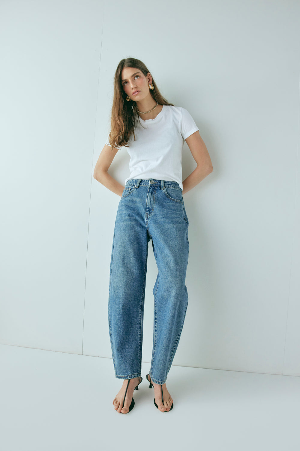Lex Mid Rise Barrel Denim Jeans Blue | VRG GRL sale