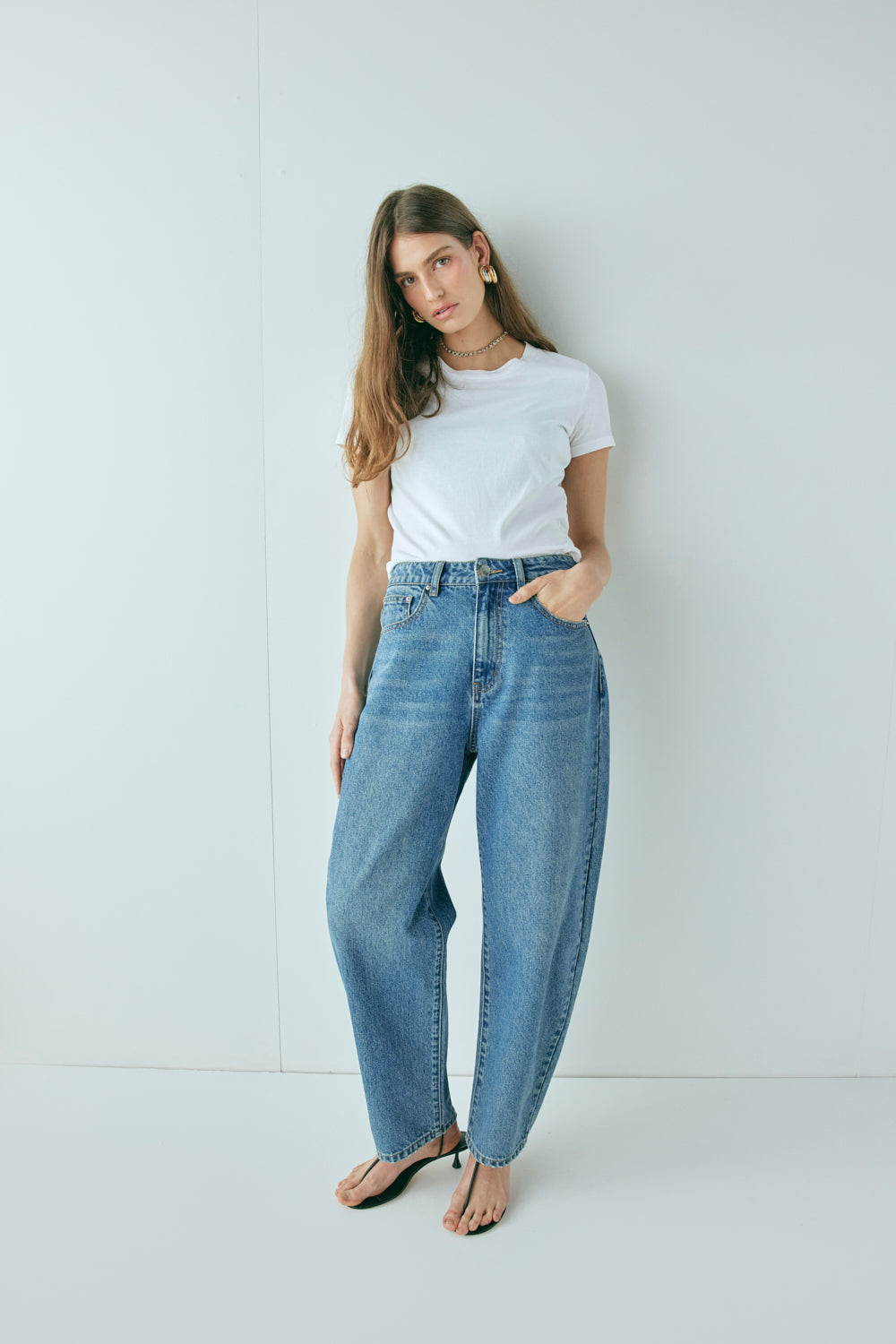 Lex Mid Rise Barrel Denim Jeans Blue | VRG GRL sale