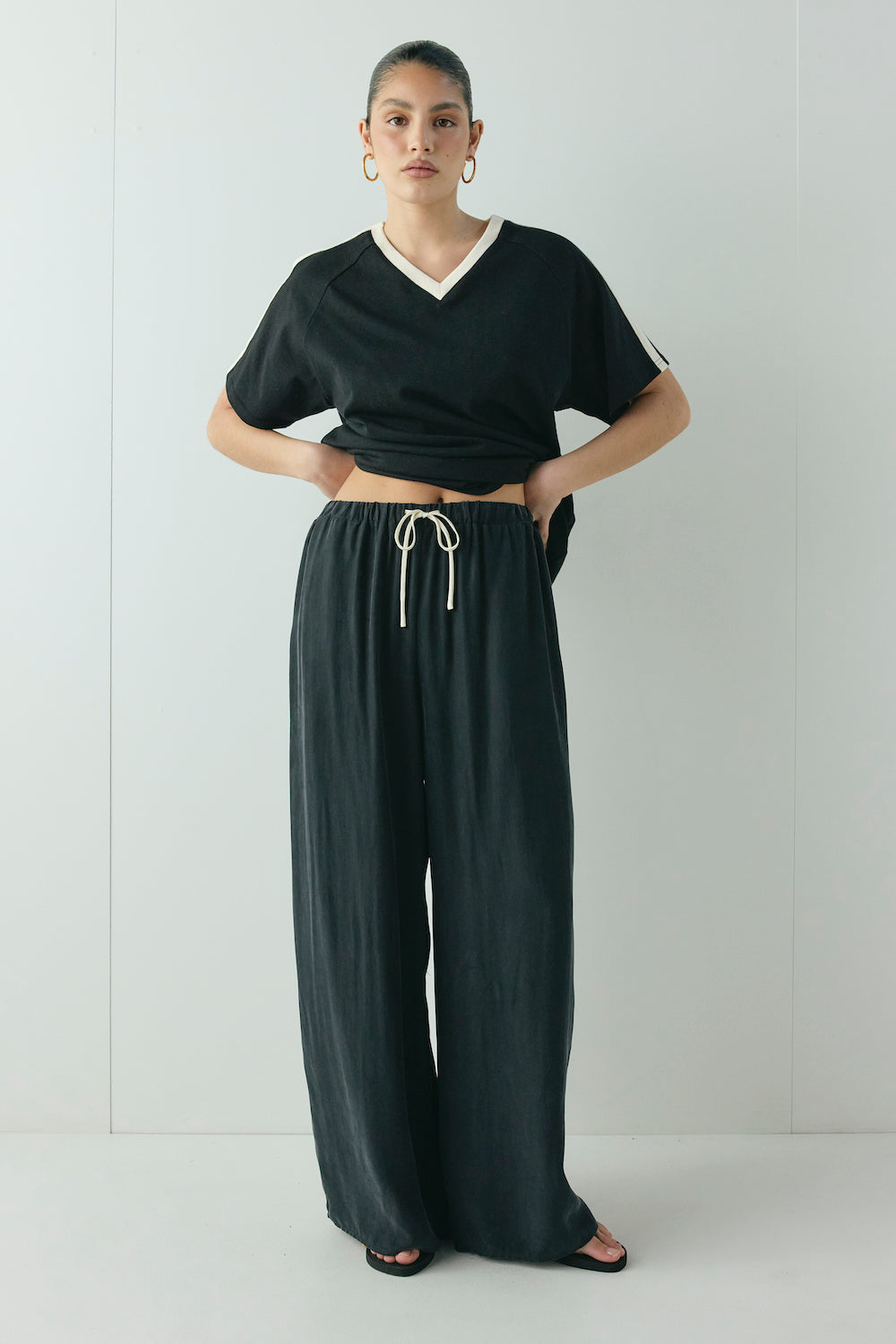 Moonscapes Pants Black | VRG GRL online