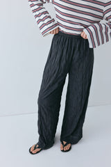 Raya Pants Crinkle Black | VRG GRL discount