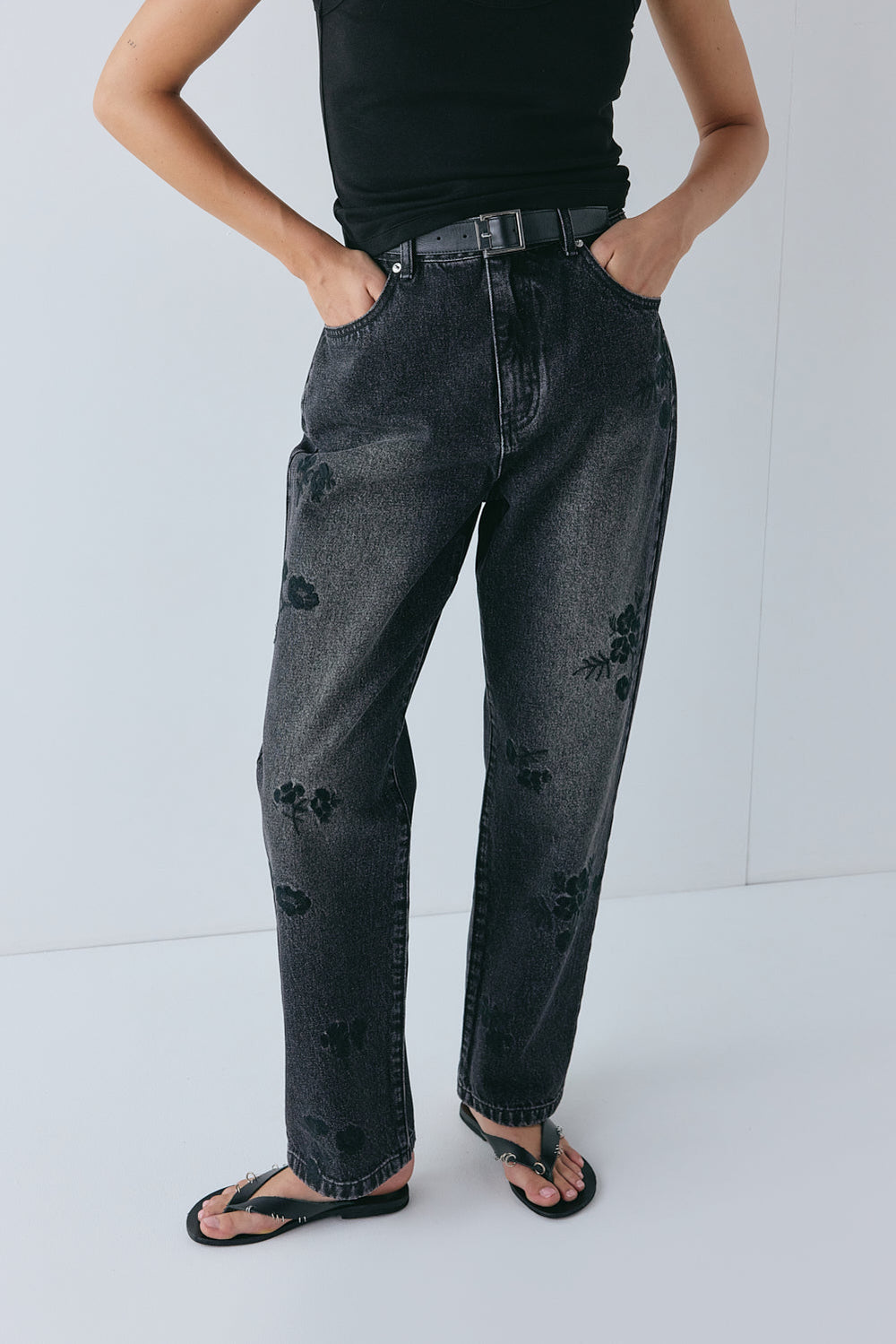 Lenah High Rise Embroidered Denim Jeans Black | VRG GRL on sale