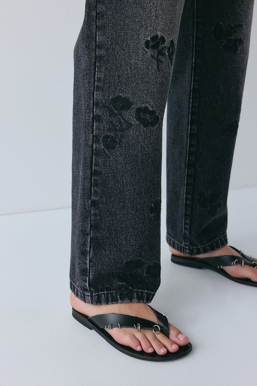Lenah High Rise Embroidered Denim Jeans Black | VRG GRL on sale