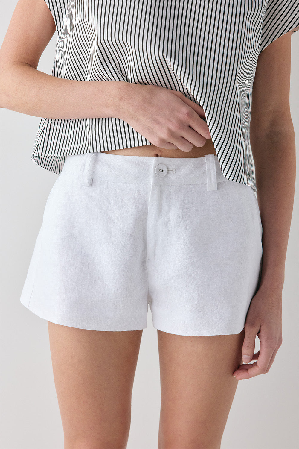 Levy Linen Shorts White | VRG GRL discount