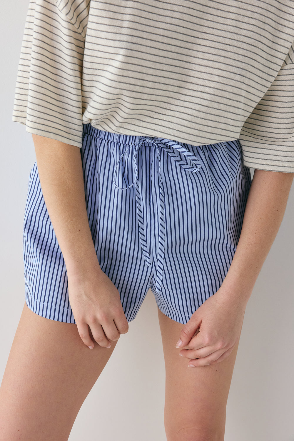 Annika Shorts Blue Stripe | VRG GRL online