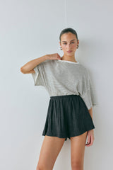 Annika Shorts Crinkle Black | VRG GRL online