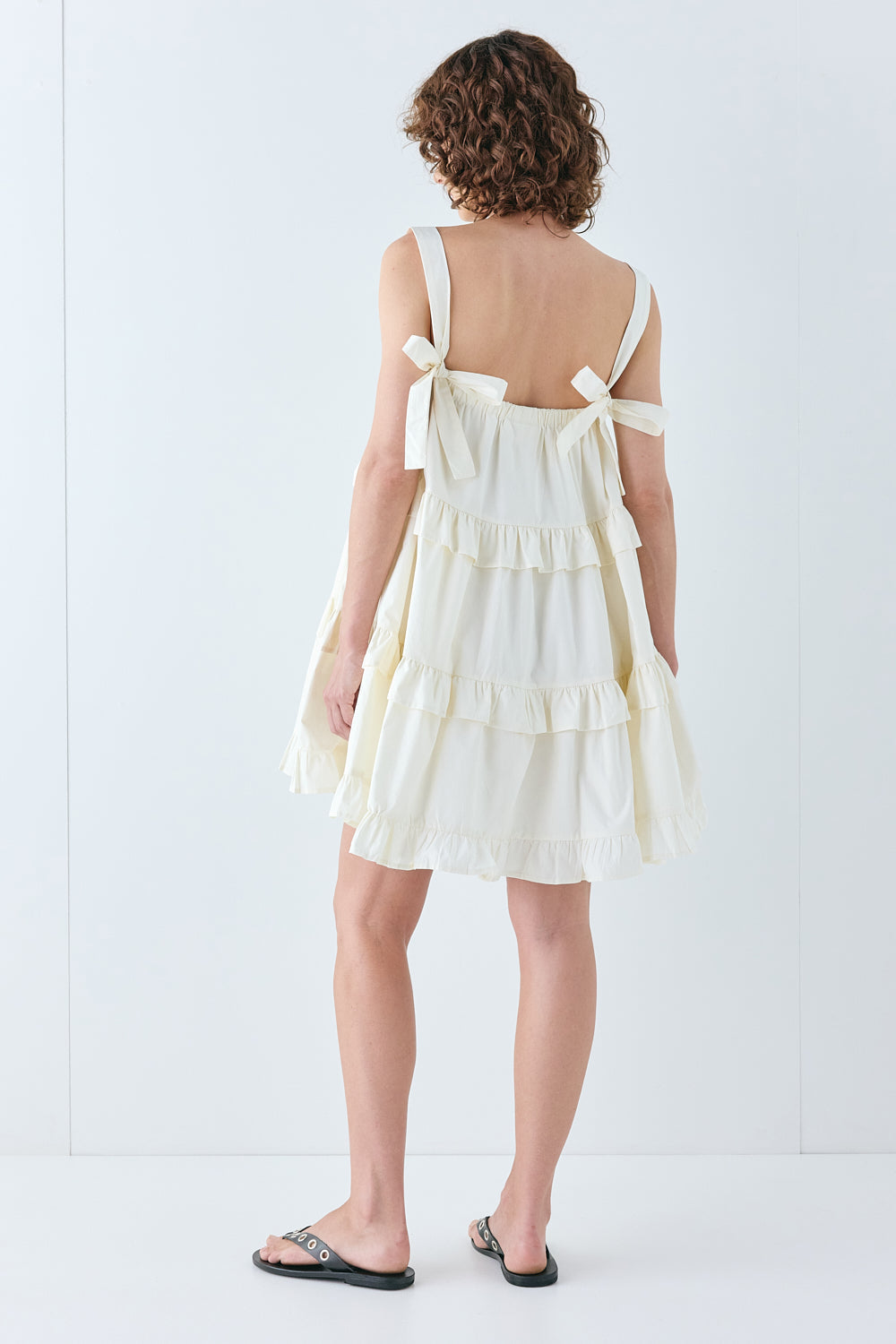 Lila Mini Dress Cream | VRG GRL online