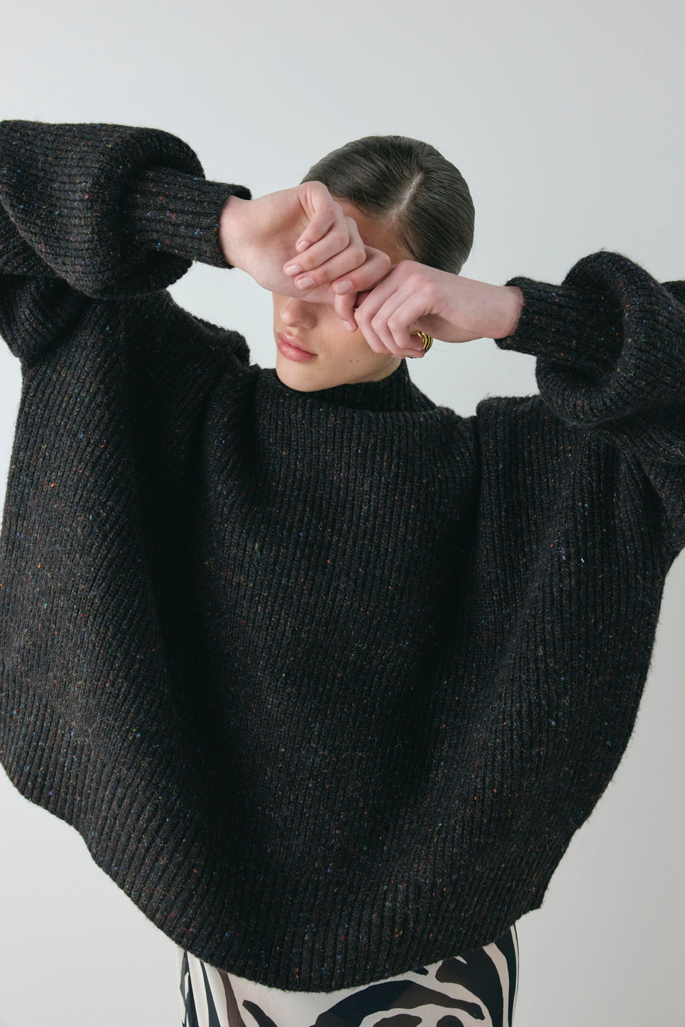Yumi Knit Jumper Black Speckle | VRG GRL US