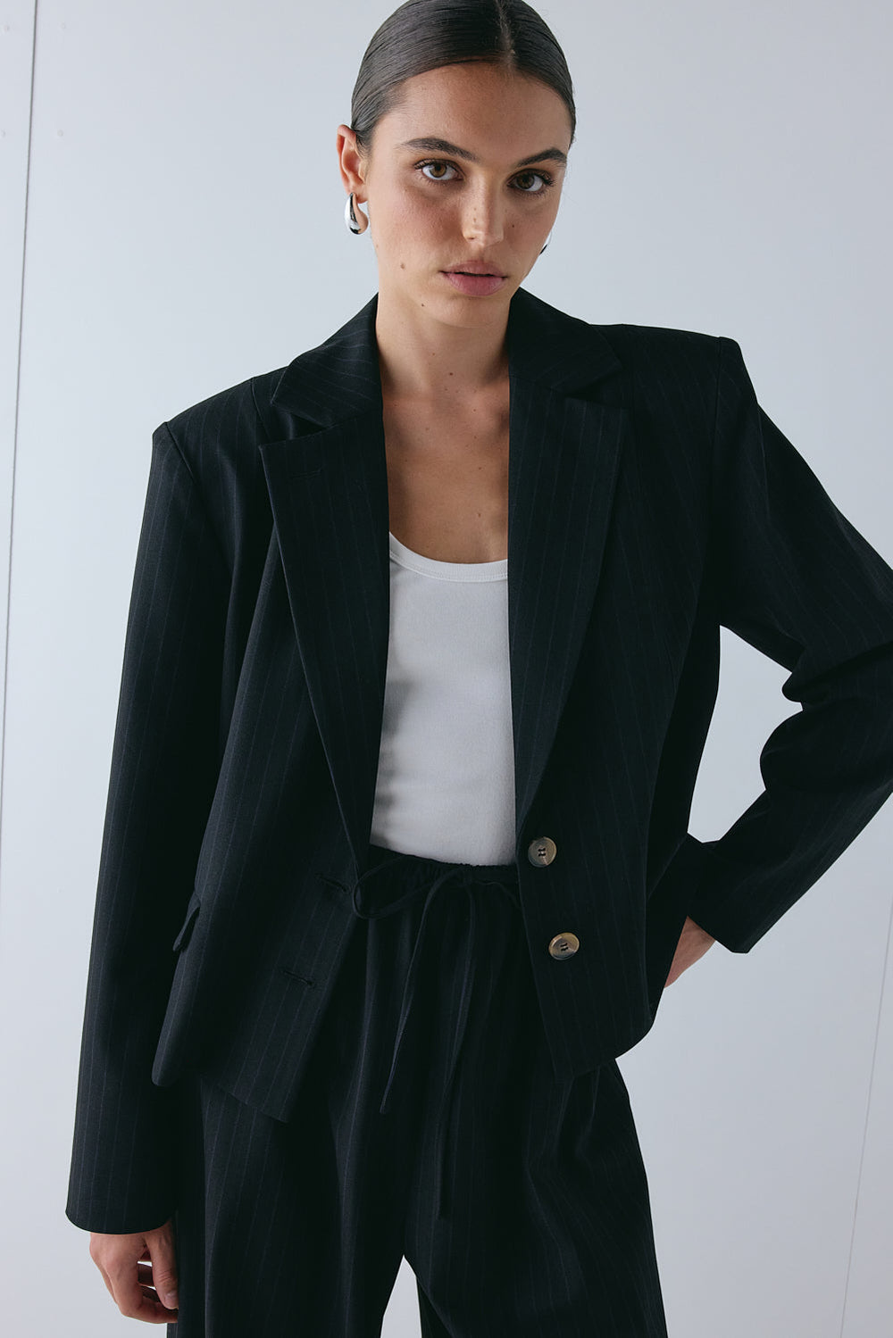 Sydney Blazer Black Pinstripe | VRG GRL US